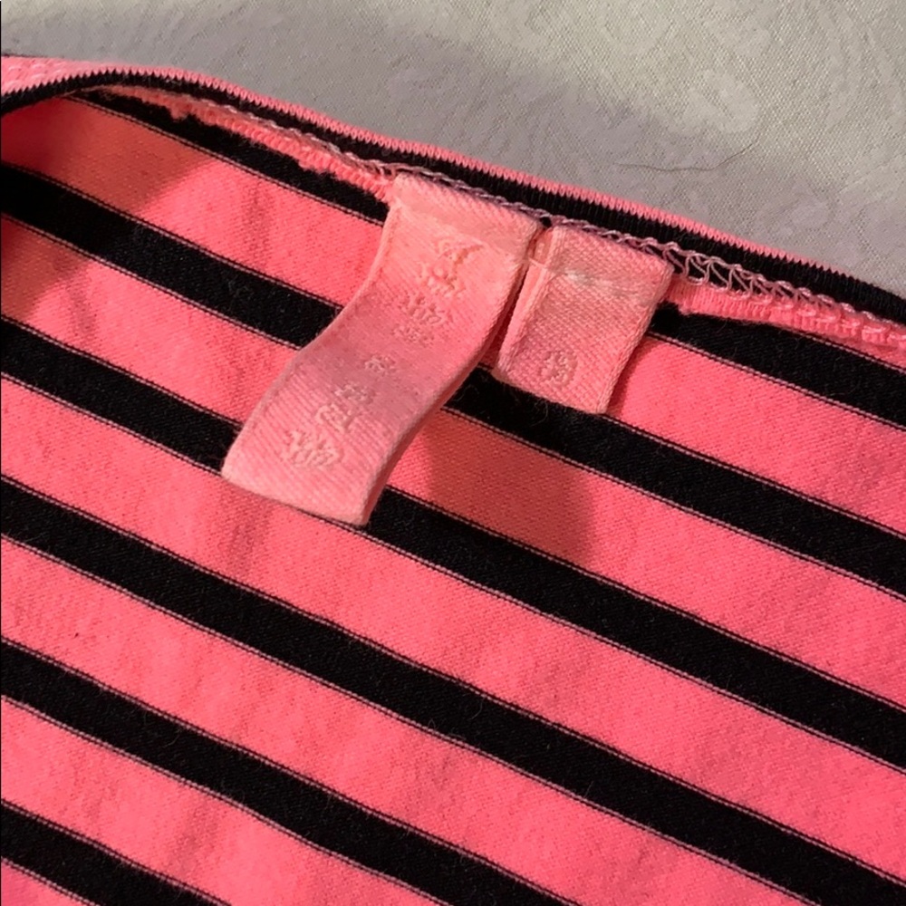 2 Cropped Tanks - Picture 6 of 7